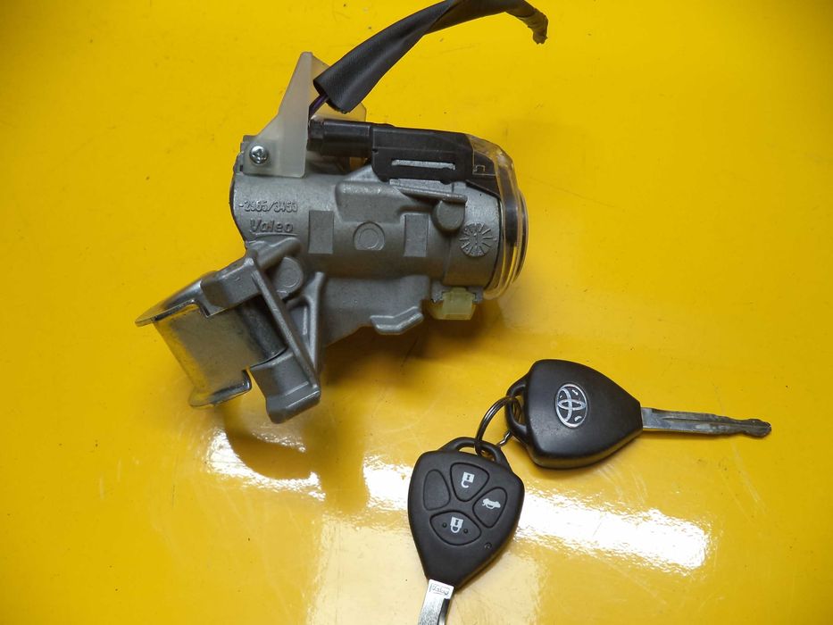 Замок зажигания Toyota Avensis (T27) з 09-18 р.в.