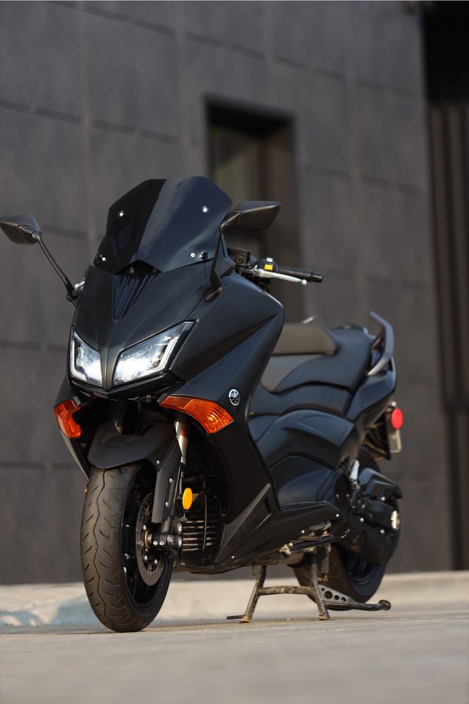 Скутер Yamaha T-Max 530, 2015р, пробіг 1тис, 5 black edition.
