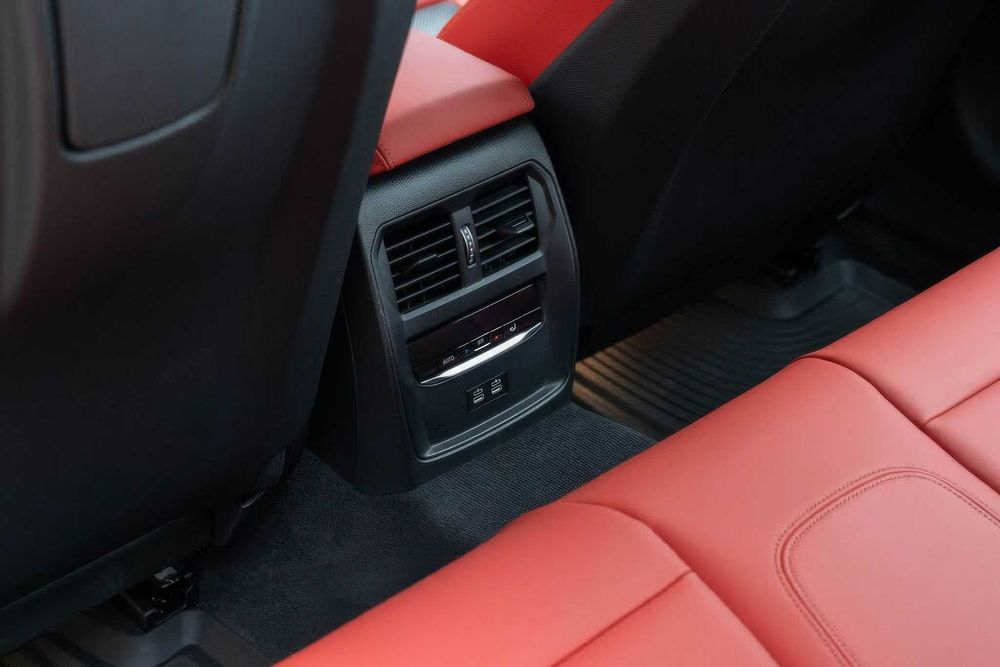 BMW M3 Competition xDrive      2022