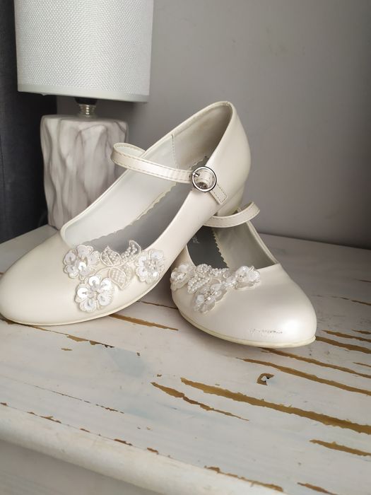 Graceland białe pantofle pantofelki 32 obcas