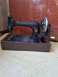 Немецкая старинная швейная машинка