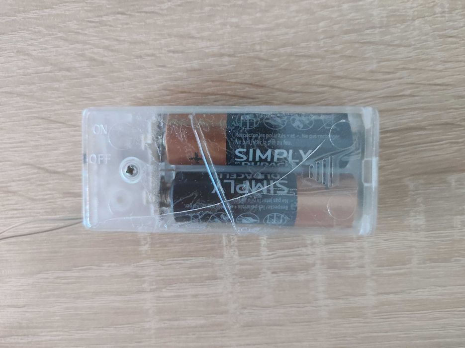 Łańcuchy świeltne LED gwiazdki i szkielet