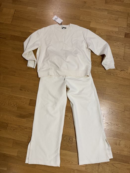 Новий костюм ( худі , штани ) Зара . Рощмір С