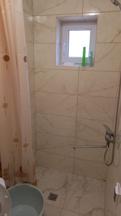 Здається подобово будинок в Шаян