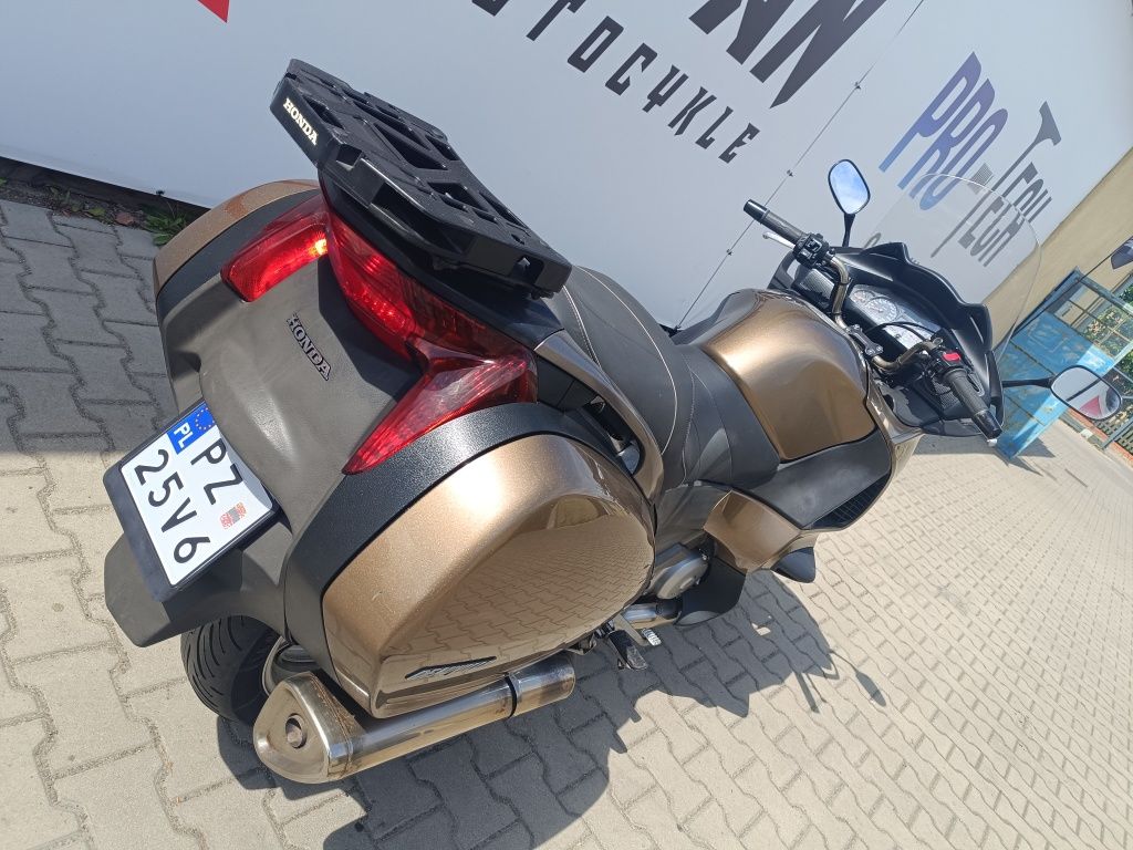 Honda deauville 700 NTV ABS