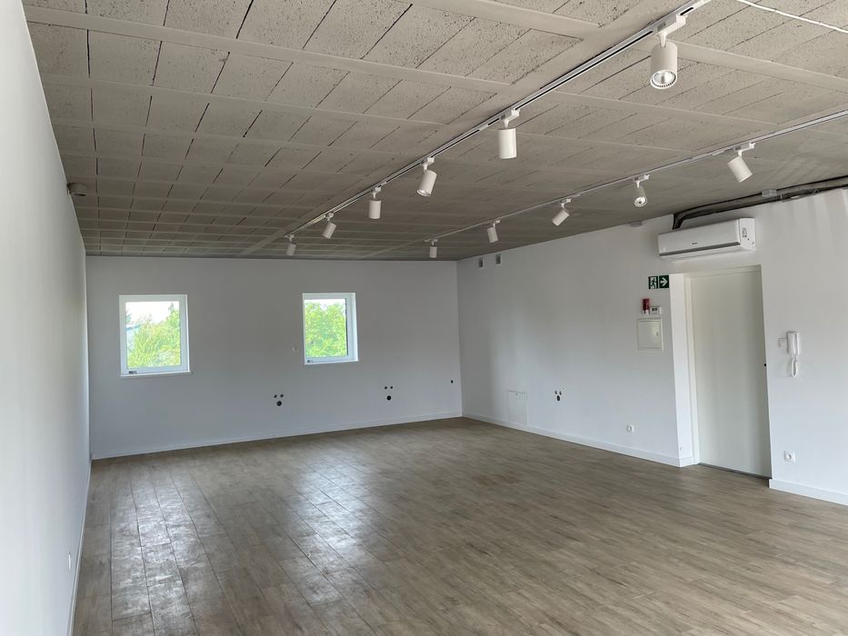 Do wynajęcia lokal usługowo-handlowy 57m² w doskonałej lokalizacji!