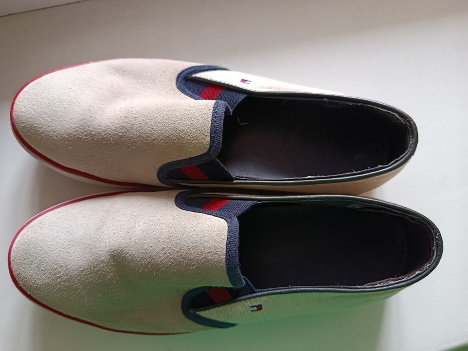 Продам макасины Hilfiger.