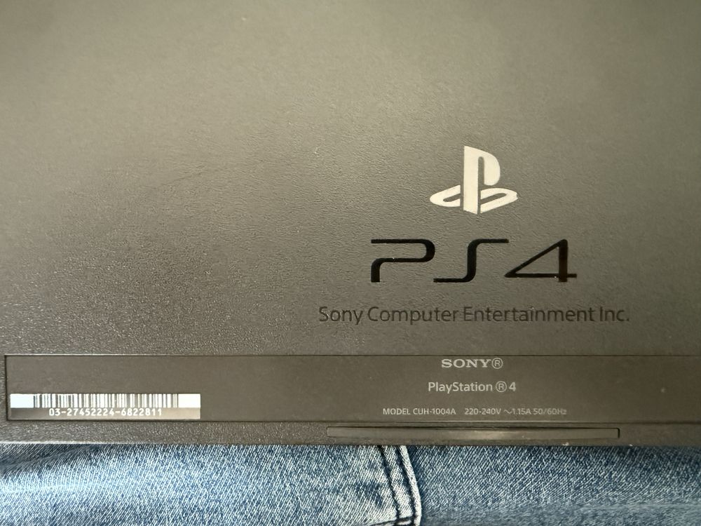 Konsola PlayStation 4 kontroler DualShock 4 V2