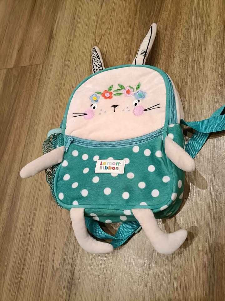 Lancheira de Peluche/ Coelha