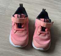 Buty dziewczęce Nike revolution r. 22