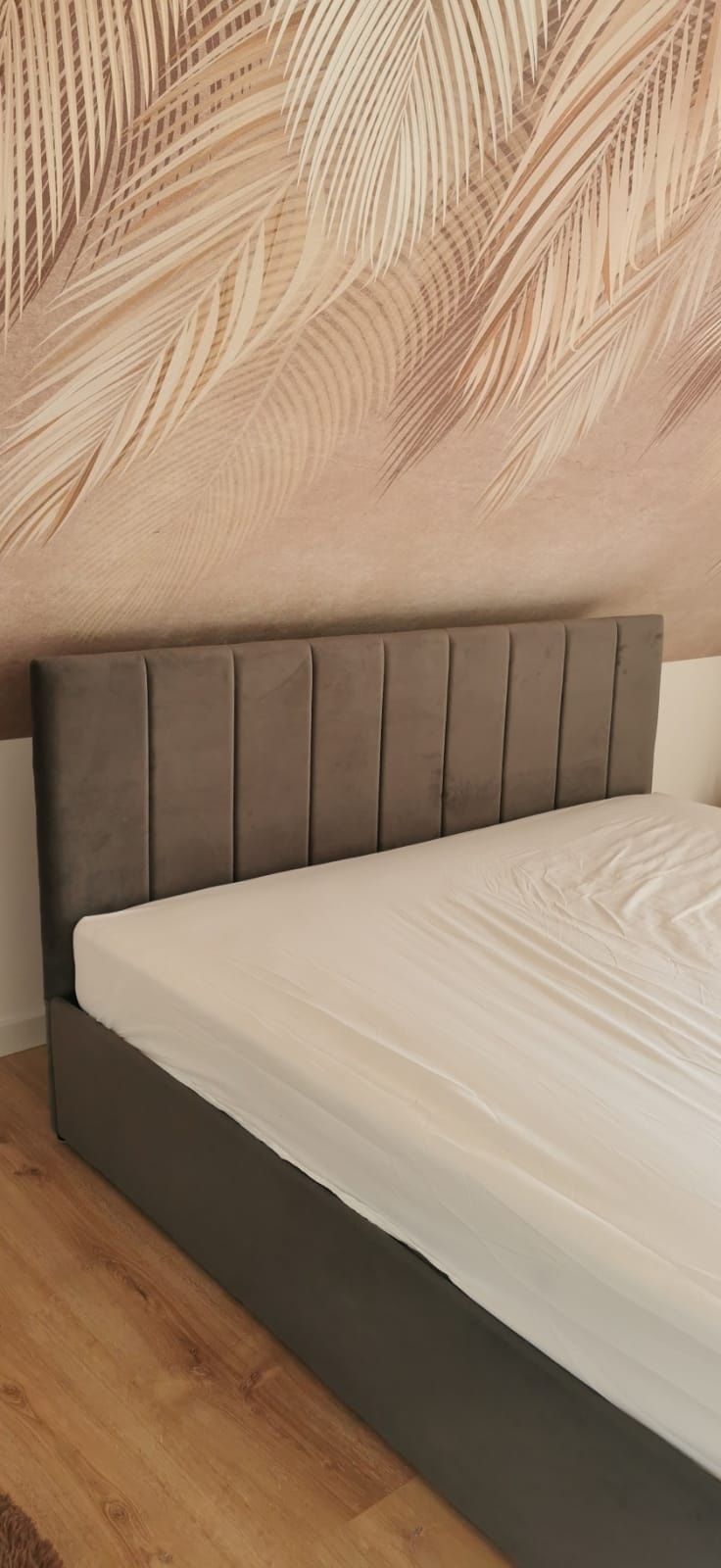 Nowe łóżko sypialniane 180