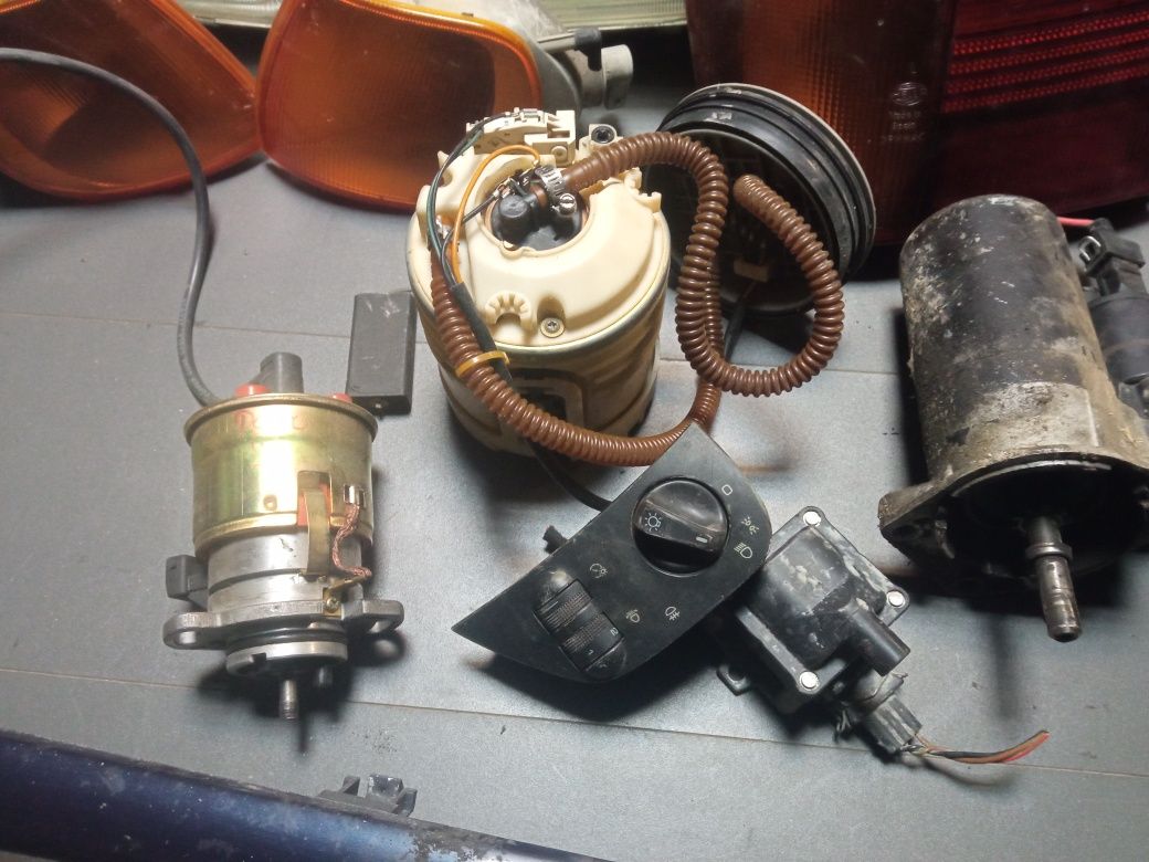 VW Polo III 1.0 1.4 alternator rozrusznik lampy cewka aparat włącznik