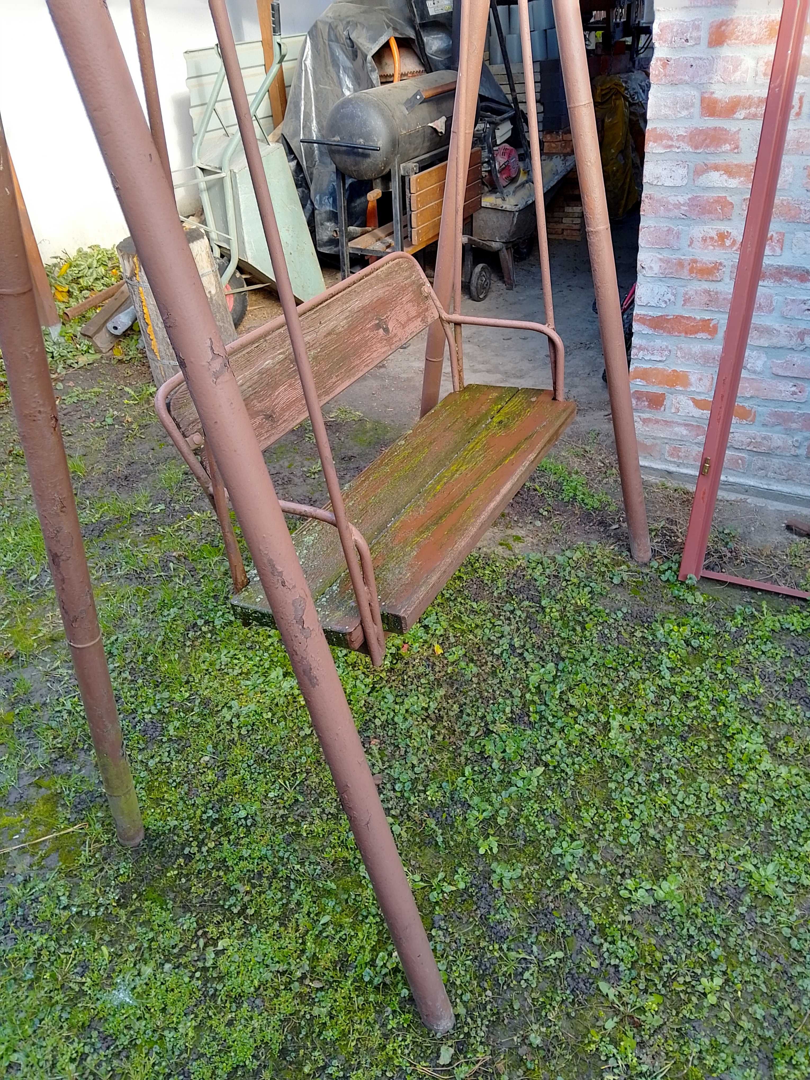 huśtawka ogrodowa metalowa