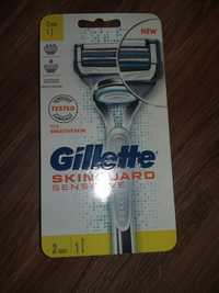 Gillette Skinguard Sensitive - maszynka i 2 wymienne wkłady