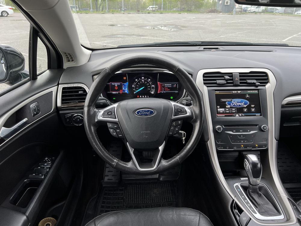 Ford Fusion Гібрид PHEV авто в КИЄВІ