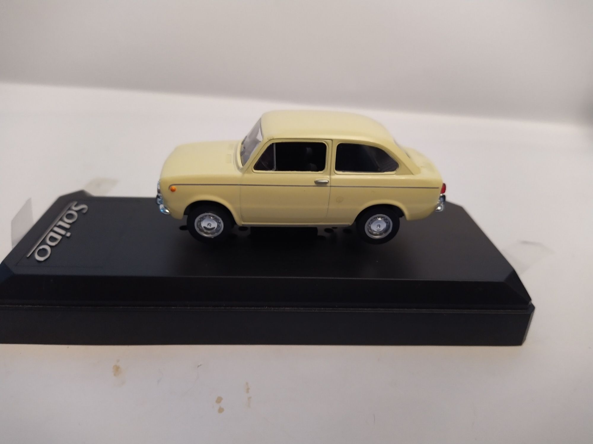 Fiat 850 Solido Skala 1:43