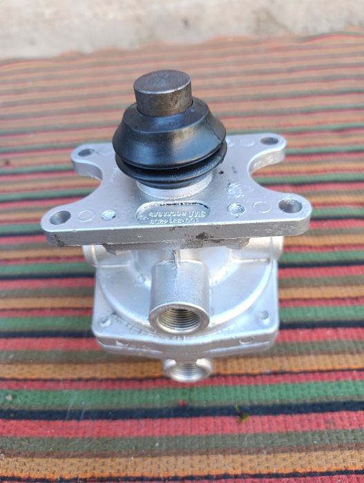 Кран главний  тормозний Камаз,Урал,ЗІЛ,Автобус