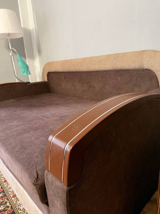 Продам диван в хорошем состоянии.