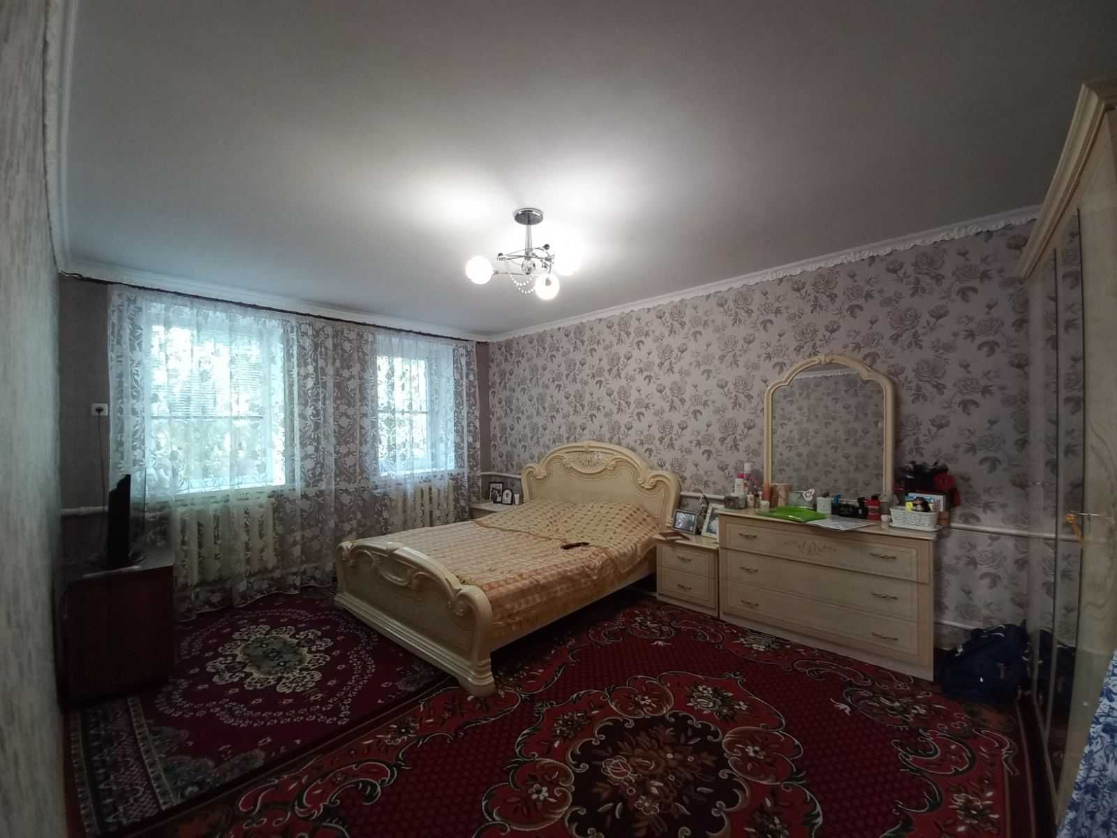 Продам будинок парк Перемоги  150м.кв в хорошому стані!