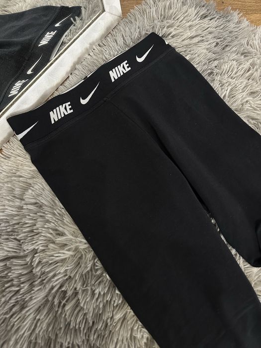 Неймовірно круті лосини NIKE
