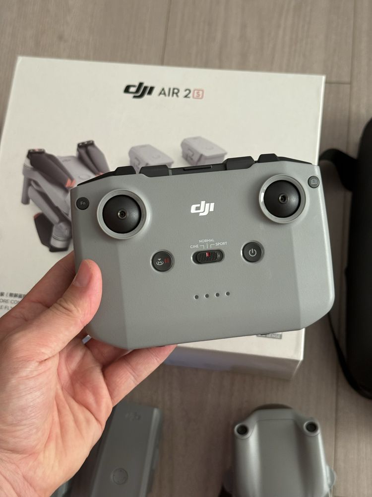 DJI AIR 2S Fly More Combo