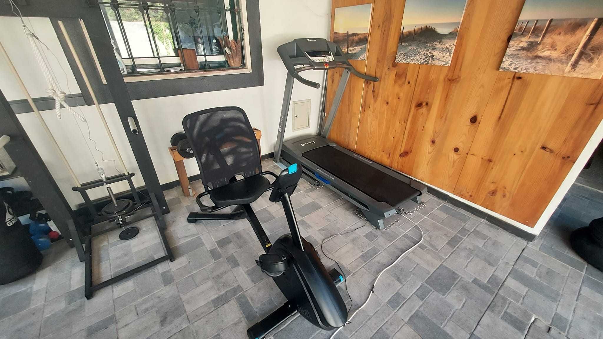 Bicicleta estatica Domyos e-Seat 06 reclinavel de ginásio