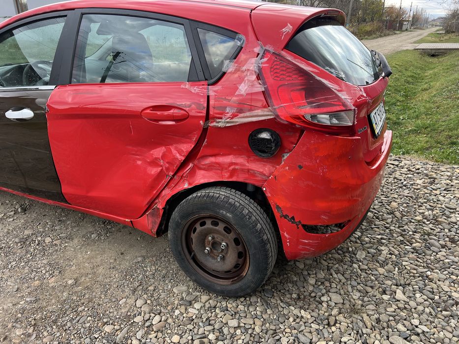 продам ford fiesta mk7 2010р. 1.25 бензин