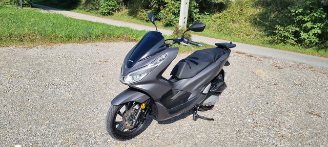 Honda PCX okazja 2018r 16tys km KS.SERWISOWA