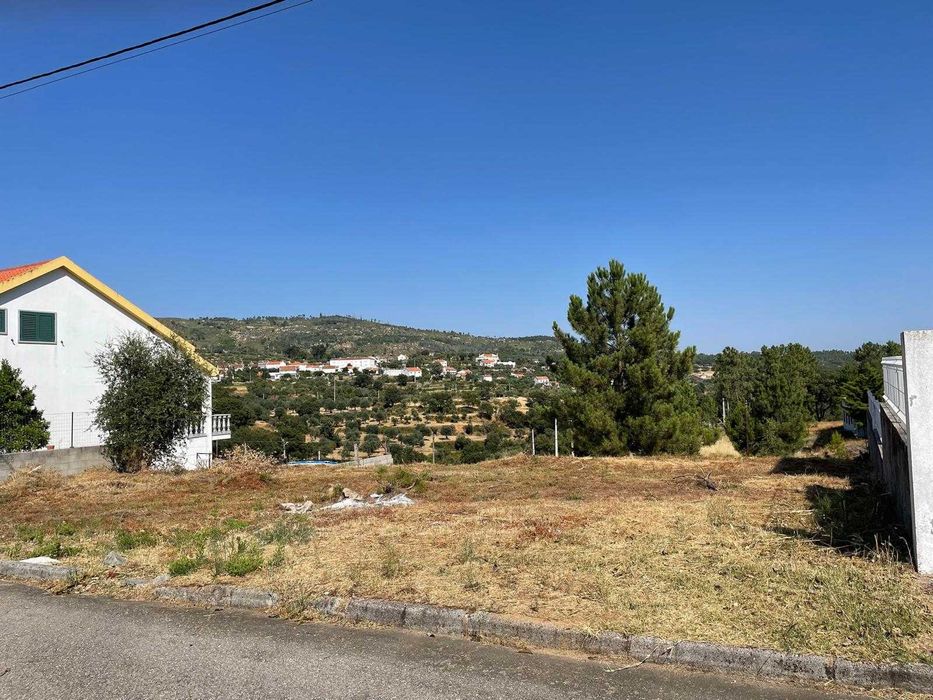 TERRENO 600m2 , URBANIZÁVEL. São Vicente da Beira.