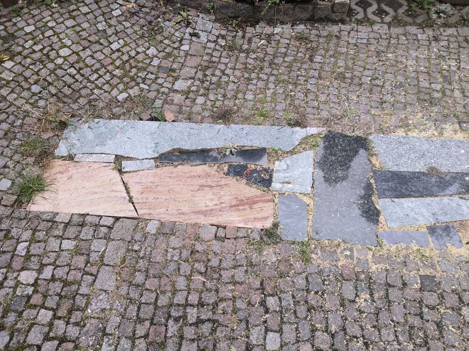 Granit, płyty granitowe do ogrodu