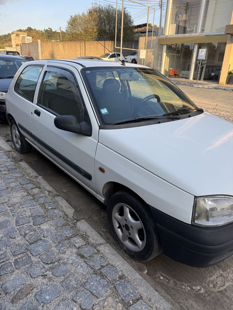 Renault Clio 1.9 Diesel