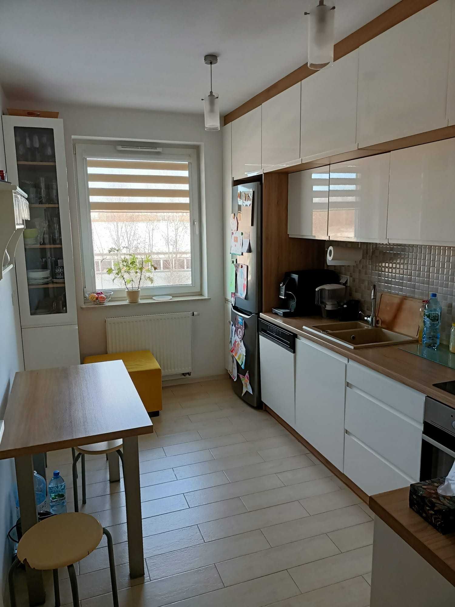 635 000 zł mieszkanie (3 pok. kuchnia, piwnica + m. postojowe)
