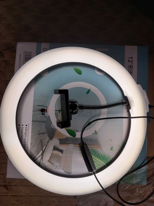 Світлодіодна кільцева LED лампа -30 см у діаметрі з пультом + штатив.