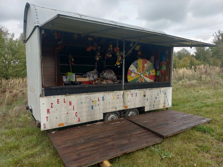 Przyczepa, handlowa, towarowa, na budowe, przyczepa socjalna