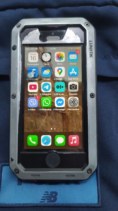Iphone se 64gb противоударный чехол