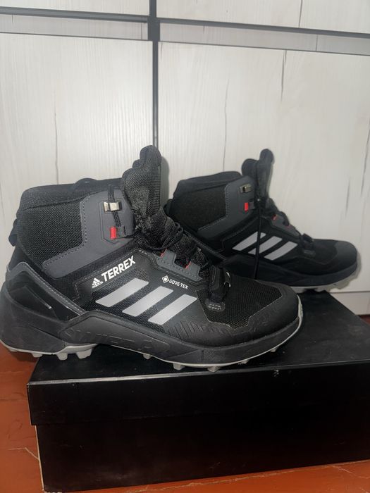 Кроссовки Terex adidas б/у !!