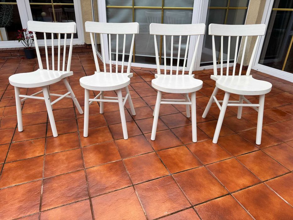Krzesła stylowe drewniane białe stół NORRARYD Ikea krzesło
