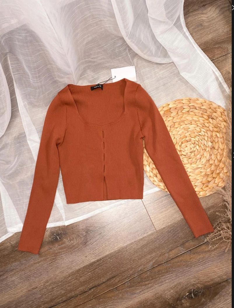 Missguided - Brązowa krótsza bluzka - rozm M/L - prążkowana żebrowana