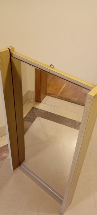 Espelho moldura em madeira