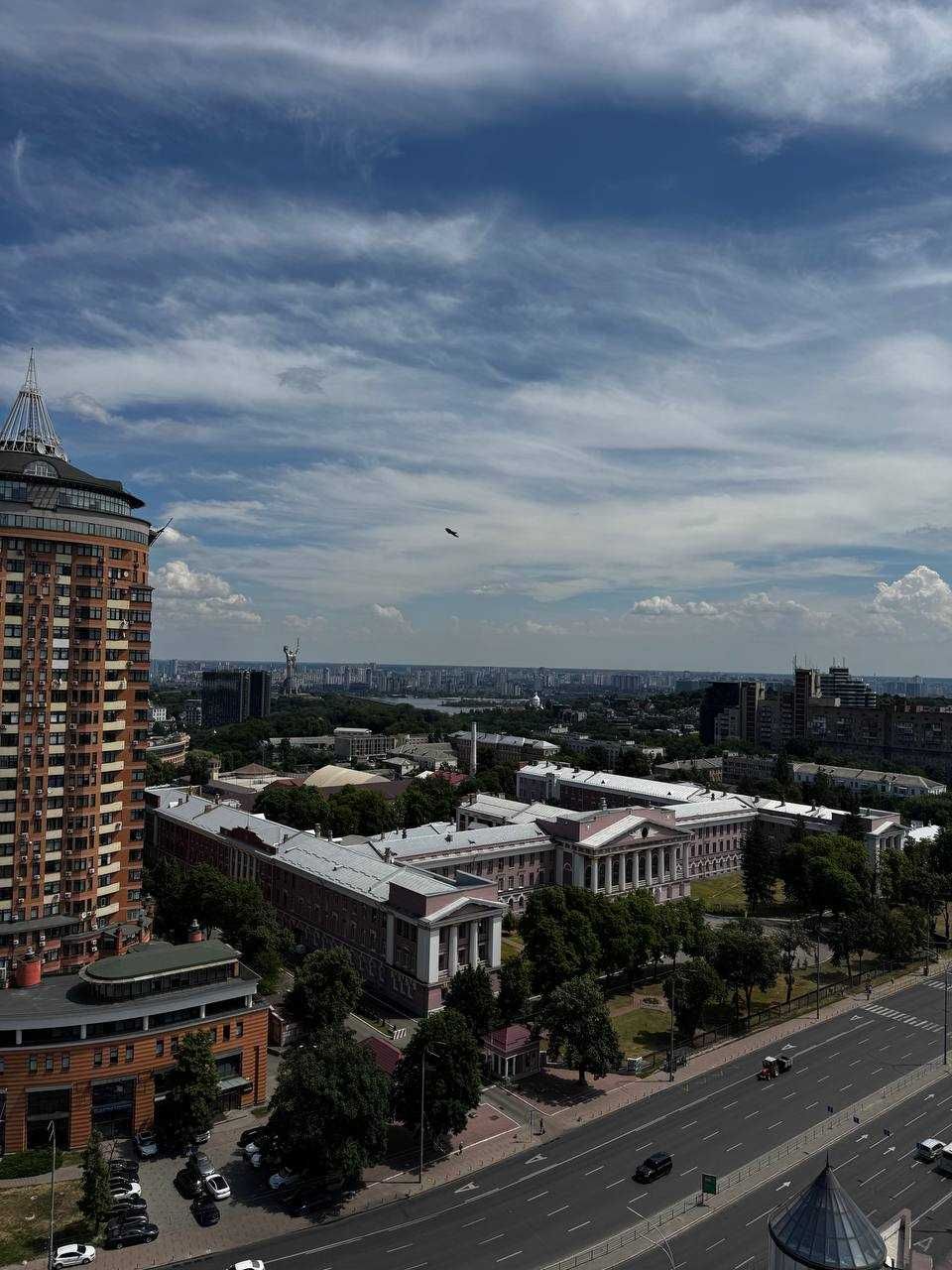 153м2 продаж квартири в ЖК на Печерську
