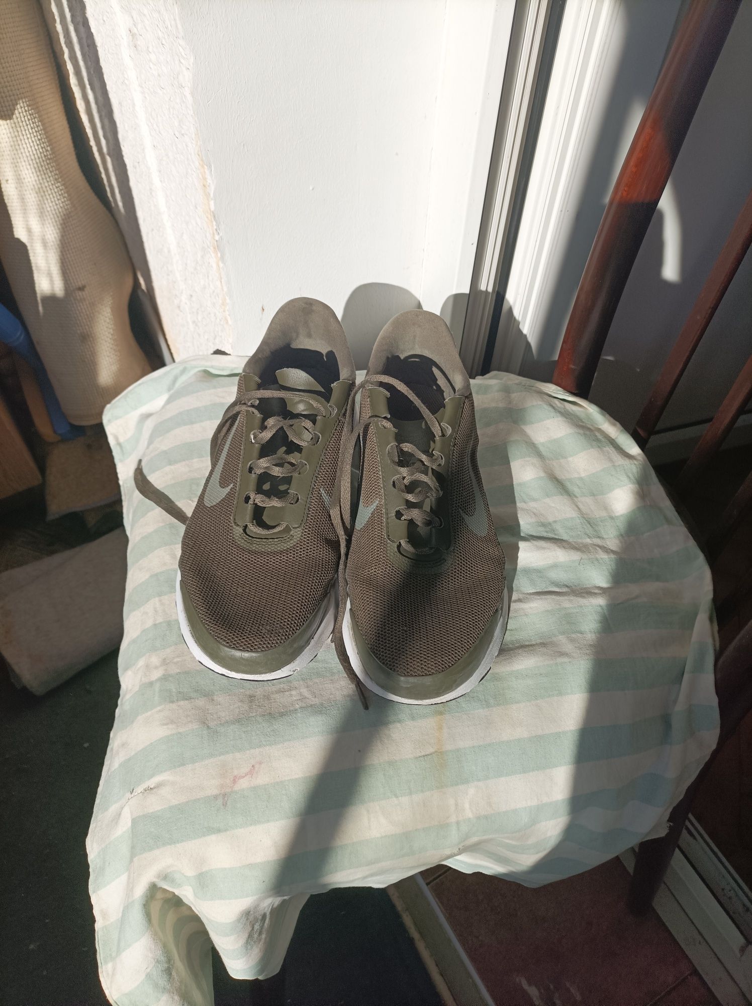 Кросівки красовки Nike