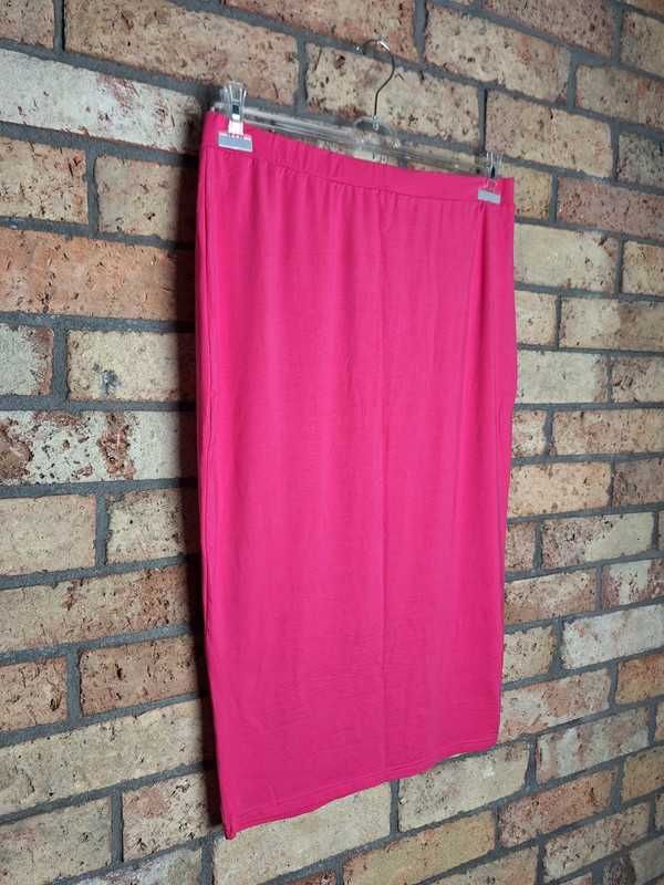Różowa obcisła spódnica z wiskozy letnia MIDI lato elastyczna 42 14 XL