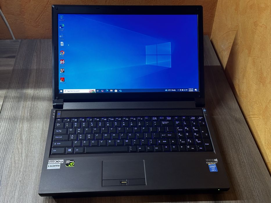 Бюджетний ігровий ноутбук(Core i7/GTX970 MXM/16/256/FHD IPS 15.6)