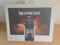 Nespresso Pixie Nova na caixa