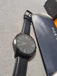 Zegarek. Nowy pier one czarny pasek prezent meski