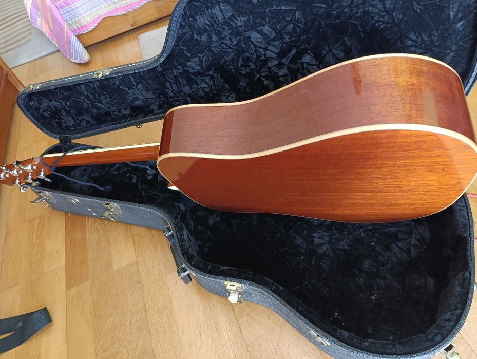 Guitarra acústica Larrivée