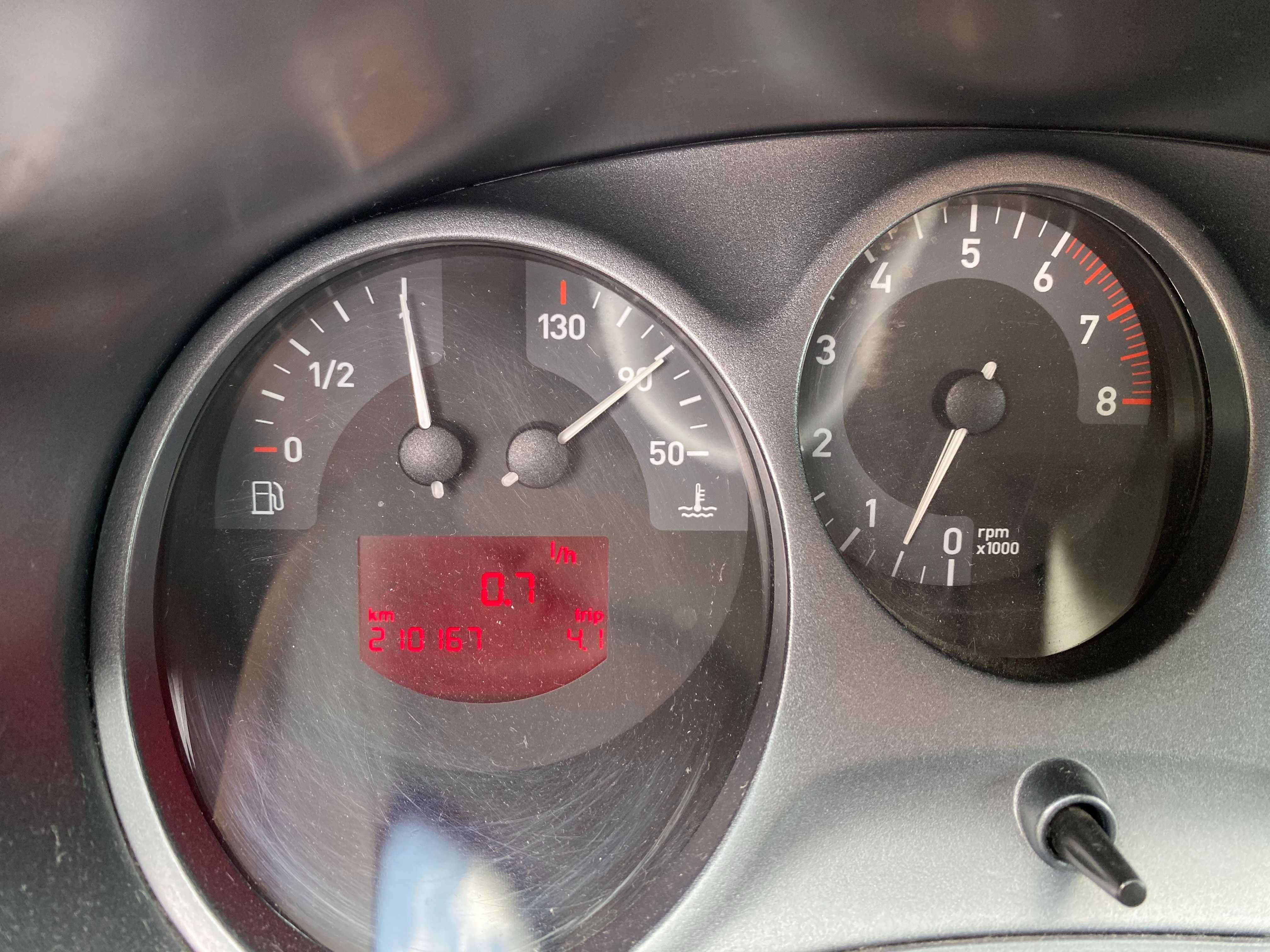Seat Leon 2008 rok 1.6 MPI 102km