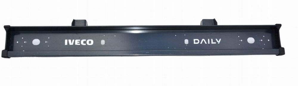 BELKA TYLNIA Iveco belka lamp iveco belka tylna zderzak tył 210 lampy