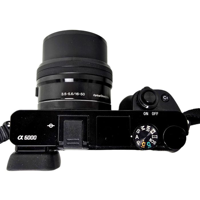 Aparat bezlusterkowiec SONY ILCE-6000 + obiektyw 16-50