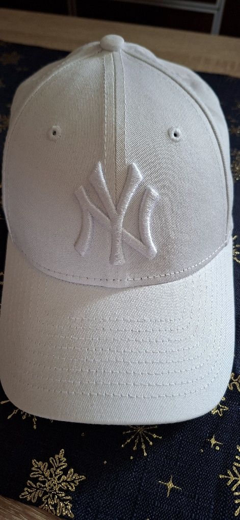 New Era nowa czapka z daszkiem